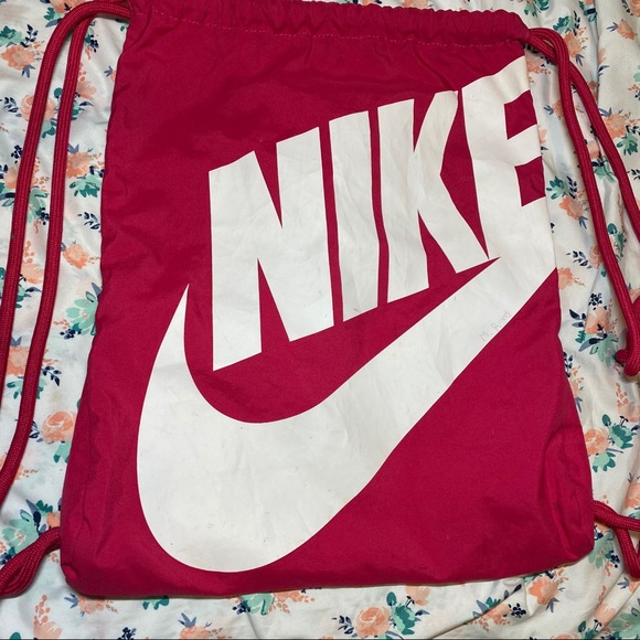 Nike drawstring bag - Picture 2 of 8